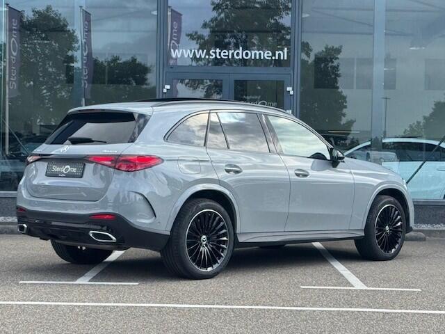 Mercedes-Benz GLC-KLASSE 300e 4MATIC AMG line l Panoramadak l Night l Memory l Wegklapbare trekhaak l Nappa Leder Zwart l MBUX l Multibeam LED l 360 gr Camera l Niveau regeling l Keyless Go l Apple Carplay & Android auto l Winterpakket l Geluid- en Warmte werend glas l Distronic