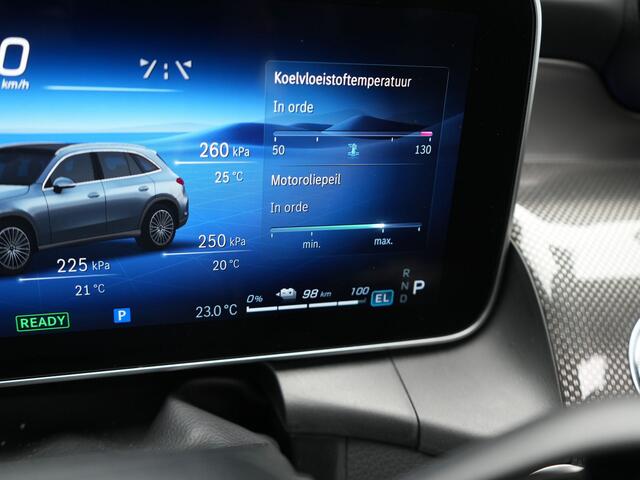 Mercedes-Benz GLC-KLASSE 300e 4MATIC AMG Line Plug In Hybrid 313pk PHEV | Luchtvering | Trekhaak af Fabriek | Panodak | Adaptive Cruise | 4 Wielbesturing | 360 Camera | Lederen Sportstoelen Massage & Ventilatie |