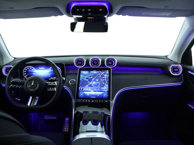 Mercedes-Benz GLC-KLASSE Coupé 300e 4MATIC AMG Line | Trekhaak | Panorama Dak | Stuur- en Stoelverwarming | Digital Light | 360 gr Camera | Memory | Inclusief 24 maanden Mercedes-Benz Certified garantie voor Europa.