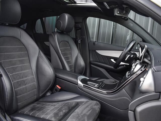 Mercedes-Benz GLC-KLASSE Coupé 300e 4MATIC PREMIUM PLUS HYBRID I AMG PREMIUM PACKAGE I VIRTUAL COCKPIT I ACHTERUITRIJCAMERA I PANORAMA I PDC V+A