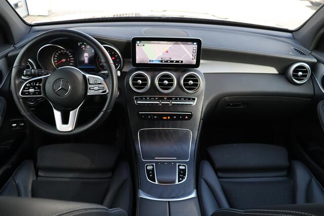 Mercedes-Benz GLC-KLASSE 300e 4MATIC Business Solution PHEV | BTW | Stoelverwarming | Navigatie | Camera | Halfleder