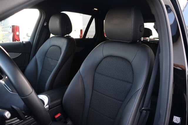 Mercedes-Benz GLC-KLASSE 300e 4MATIC Business Solution PHEV | BTW | Stoelverwarming | Navigatie | Camera | Halfleder