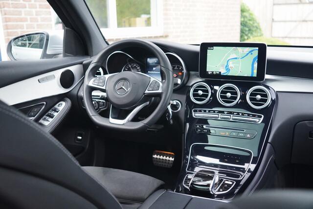 Mercedes-Benz GLC-KLASSE 250 4MATIC AMG, PANO, LED, LANE-ASSIST