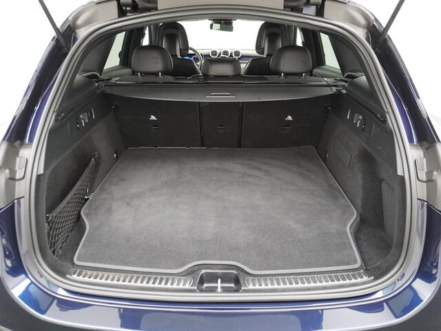Mercedes-Benz GLC-KLASSE 300e 4MATIC AMG Line // Bj. 11-2022 // Trekhaak // Distronic // BTW // 360 Camera // Memory Stoelen