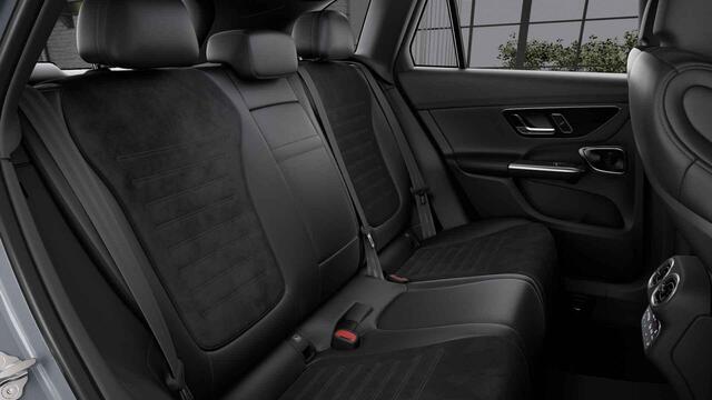 Mercedes-Benz GLC-KLASSE 300e 4MATIC AMG Line | Premium plus | 20 inch | Trekhaak | Distronic | Winter pakket |