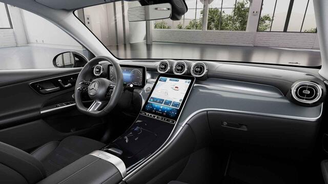 Mercedes-Benz GLC-KLASSE 300e 4MATIC AMG Line | Panoramadak | Trekhaak | Premium plus pakket |