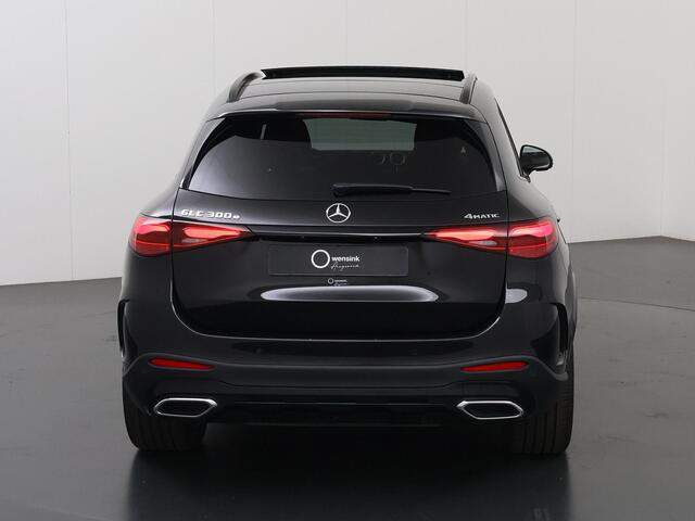 Mercedes-Benz GLC-KLASSE 300e 4MATIC AMG Line | Nappaleder bruin | Burmester | Carbon | Winter pakket | Night pakket | Panoramadak | Trekhaak |
