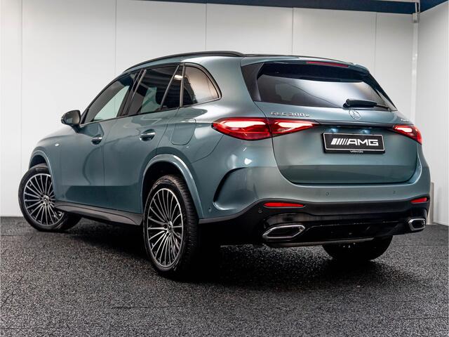 Mercedes-Benz GLC-KLASSE GLC 300e 4MATIC AMG Line | 2025 | NIGHT | Trekhaak