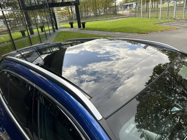 Mercedes-Benz GLC-KLASSE 300e AMG 4Matic // Trekhaak // Massage // Burmester 3D // Multi Contour Stoelen // 360 // Distronic // Panoramadak // AirBalance