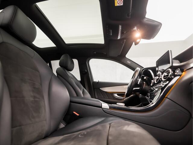 Mercedes-Benz GLC-KLASSE 250 4MATIC AMG Sport 211Pk Automaat (PANORAMADAK, GROOT NAVI, LEDER/ALCANTARA, TREEPLANKEN, STOELVERWARMING, ELEK SPORTSTOELEN, GETINT GLAS, CAMERA, NIEUWE APK, NIEUWSTAAT)