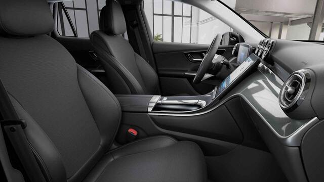 Mercedes-Benz GLC-KLASSE 300e 4MATIC Luxury Line | Panoramadak | Trekhaak | Winter pakket | Rij assistentiepakket | Premium pakket |