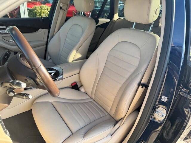 Mercedes-Benz GLC-KLASSE 250 4MATIC Premium Plus l Beige leder interieur l 360 gr Camera l Burmester l stoelverwarming l Memory l LEDl Trekhaak wegklapbaar l Elekt. bedienbare achterklep l Airco l l