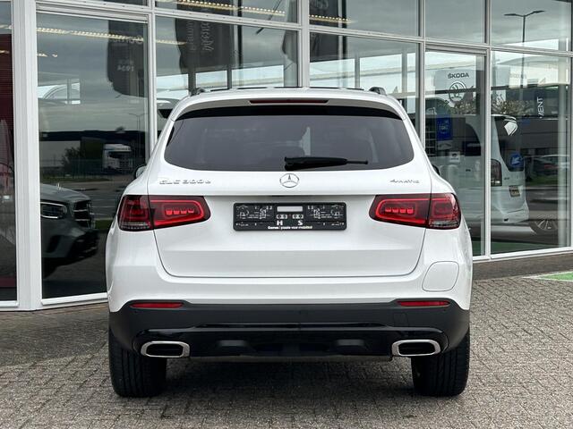 Mercedes-Benz GLC-KLASSE 300e 4MATIC Luxury | Panoramadak | Trekhaak