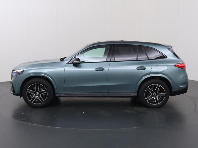 Mercedes-Benz GLC-KLASSE 300e 4MATIC AMG Line | Panoramadak | Massage | Trekhaak | Night pakket | Digital light |