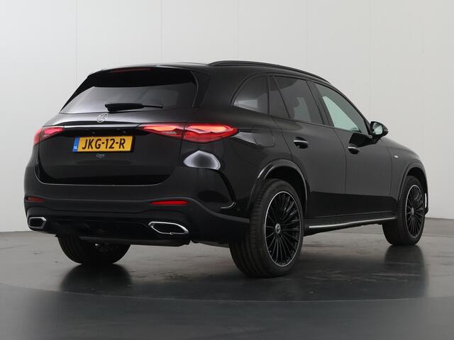 Mercedes-Benz GLC-KLASSE 300e 4MATIC AMG Line | Premium plus | Panoramadak | Trekhaak | Night pakket |