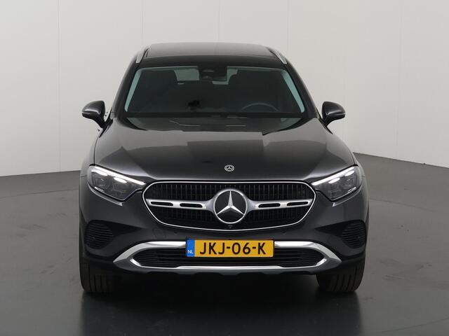 Mercedes-Benz GLC-KLASSE 300e 4MATIC Luxury Line | Panoramadak | Trekhaak | Distronic | Premium plus |