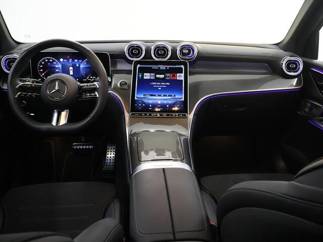 Mercedes-Benz GLC-KLASSE 300e 4MATIC AMG Line | Night | Panoramadak | Rij assistentie pakket | Digital light | Burmester | Winter pakket | Trekhaak |