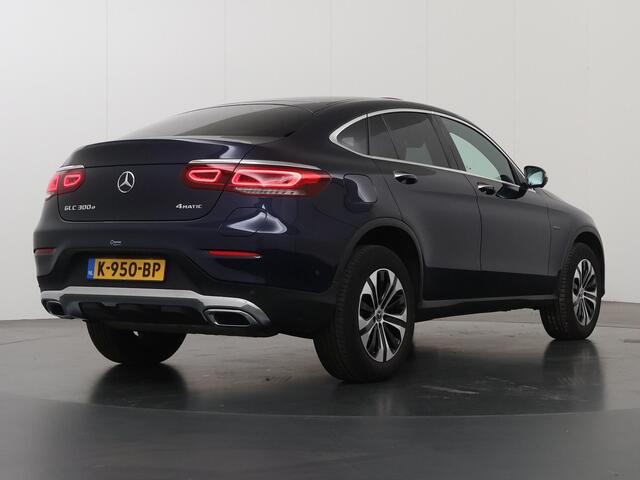 Mercedes-Benz GLC-KLASSE Coupé 300e 4MATIC Premium Plus | Schuif/kanteldak | Multibeam | Burmester | Memory | Widescreen | Keyless | Headup |