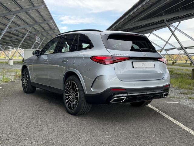 Mercedes-Benz GLC-KLASSE 300e 4MATIC Sport Edition | Night | Panoramaschuifdak | Premium Plus | Head-up | Rijassistentiepakket Plus | Trekhaak | Burmester |