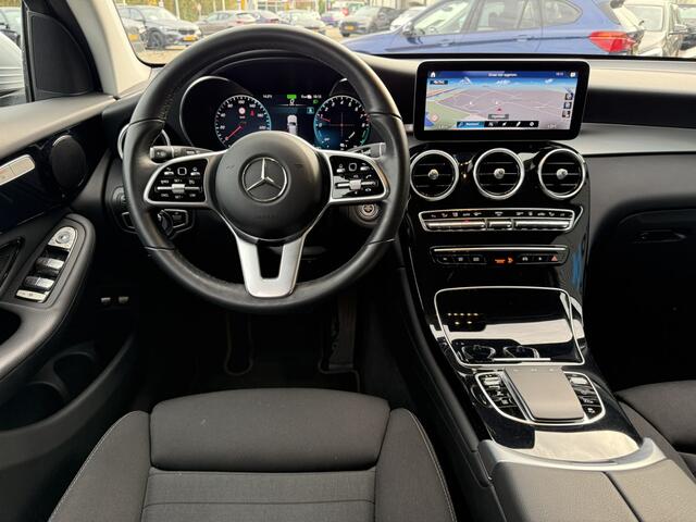 Mercedes-Benz GLC-KLASSE 300e 4MATIC Advantage Carplay Stoelverwarming Achteruitrijcamera LED 20 inch