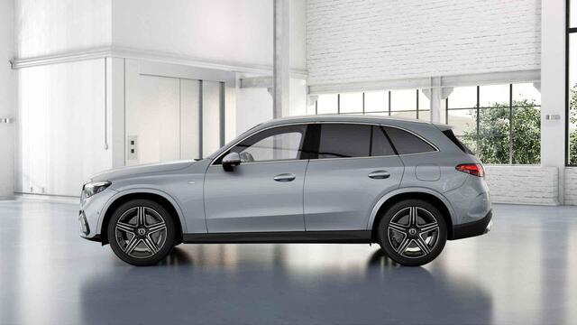 Mercedes-Benz GLC-KLASSE 400e 4MATIC Sport Edition | Panoramaschuifdak | Premium Plus | Winter pakket | Rijassistentiepakket Plus | Trekhaak |