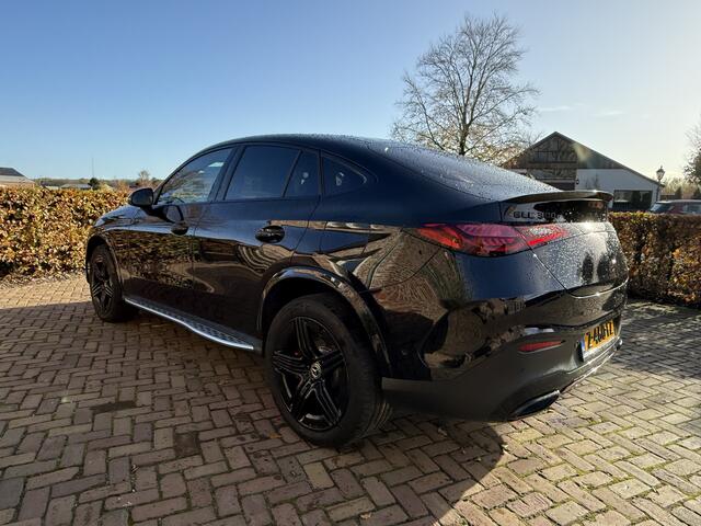 Mercedes-Benz GLC-KLASSE Coupé 300e 4MATIC AMG Line Plug-In Hybride | AMG Styling | Panoramadak | Sfeerverlichting | Trekhaak | LED Koplampen | Achteruitrijcamera | Easy-Pack Achterklep | Keyless-Go | BEZICHTIGEN OP AFSPRAAK