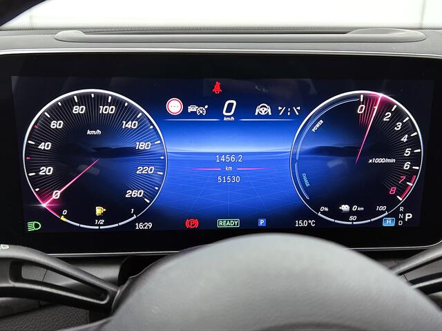 Mercedes-Benz GLC-KLASSE 300 e 4MATIC AMG Line Inclusief 24 maanden MB Certified garantie voor Europa.