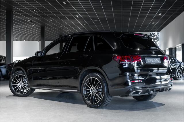Mercedes-Benz GLC-KLASSE 200 4-M AMG Night|Panorama|20"|Trekhaak|MBUX|Spoorpakket|Sfeerverlichting|Treeplanken|New Service