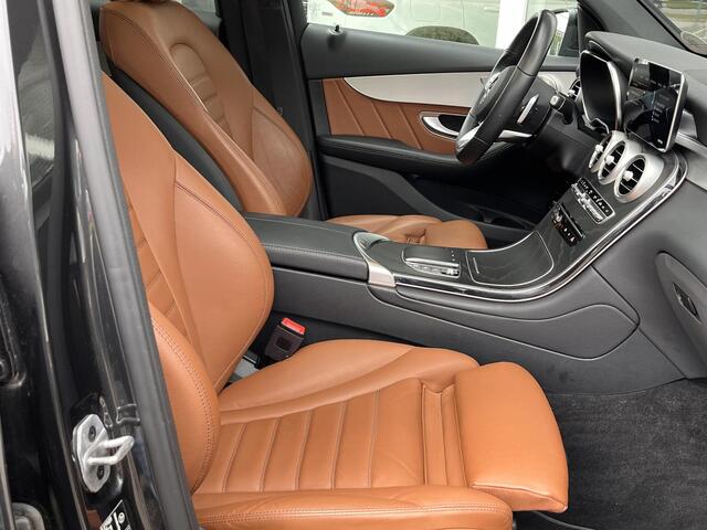 Mercedes-Benz GLC-KLASSE Coupé 300 e 4MATIC | Bruin leer | Schuifdak | AMG