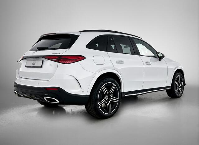 Mercedes-Benz GLC-KLASSE 300e 4MATIC Sport Edition | Premium pakket | Nightpakket | Treeplanken | Trekhaak | Smartphone integratie | Augmented Reality navigatie | 360°-camera | DIGITAL LIGHT | Memorypakket |