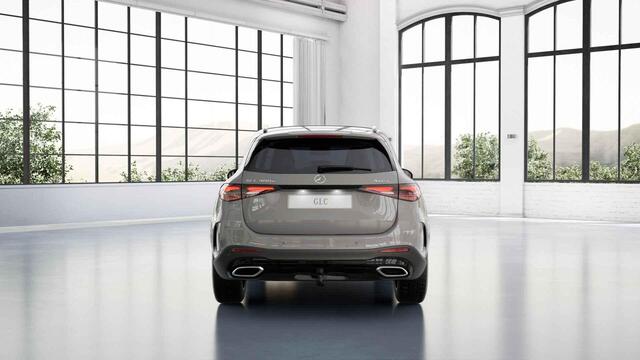 Mercedes-Benz GLC-KLASSE 400e 4MATIC AMG Line | Premium plus | Trekhaak | Treeplanken | Winter pakket | Night pakket |