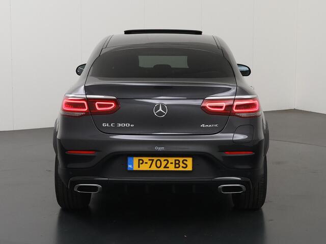 Mercedes-Benz GLC-KLASSE Coupé 300e 4MATIC Business Solution AMG | Schuif/kanteldak | Rijassistentiepakket Plus | Night | 360 graden camera |