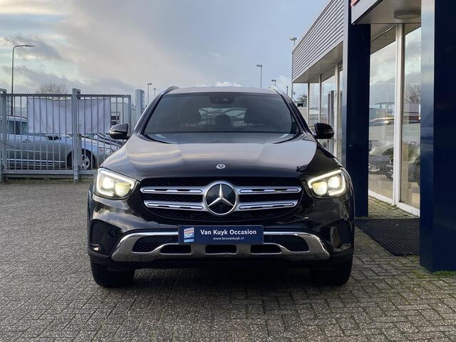 Mercedes-Benz GLC-KLASSE 200 4MATIC Business Solution / Automaat / Facelift-Model / Digitaal-Dashboard / Half-Leder / LED / DAB / Apple-Carplay & Android Auto / Navi / Camera / Stoelverwarming / Cruise-Control / Climate-Control / E-Achterklep / PDC / 19'' LMV / All-Season / ENZ.