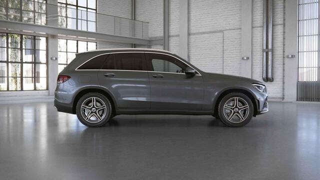 Mercedes-Benz GLC-KLASSE 300e 4MATIC Premium | AMG | Trekhaak | Panoramadak | Widescreen | Multibeam |