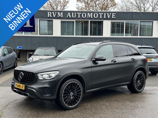 Mercedes-Benz GLC-KLASSE 300e 4MATIC Premium Plus PHEV PLUG-IN HYBRIDE | MEGA VETTE AUTO | PANORAMA DAK | 20INCH | CAMERA | ELEKTRISCHE KLEP | KEYLESS ENTRY + START | DODEHOEK | RIJKLAAR + 12 MND BOVAG GARANTIE!