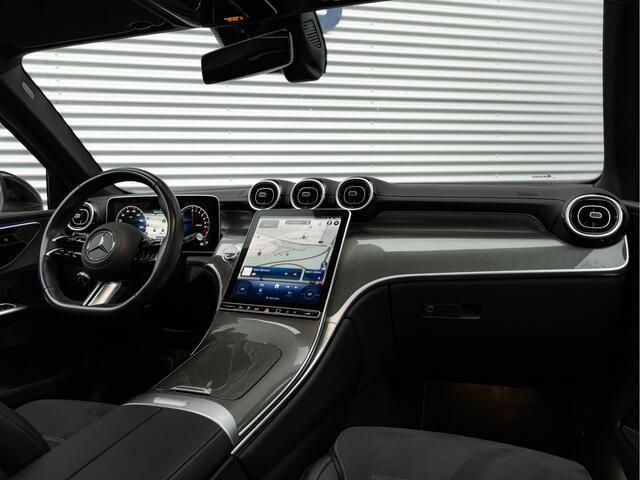 Mercedes-Benz GLC-KLASSE 300e 4MATIC AMG Line - Pano - Trekhaak - 360 Camera