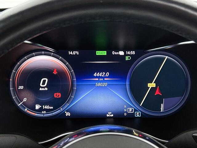 Mercedes-Benz GLC-KLASSE Coupé 300 e 4MATIC Business Solution AMG | 360 Camera | Memory Seats | Sfeerverlichting | Treeplanken | Trekhaak | Navigatie | Schuifdak | 24 Maanden Mercedes-Benz Certified Garantie.