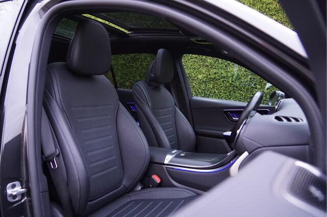 Mercedes-Benz GLC-KLASSE GLC 300 e 4M AMG Line | Achterasbesturing Luchtvering Burmester Trekhaak Memory Distronic