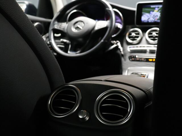 Mercedes-Benz GLC-KLASSE 250 4MATIC [TREKHAAK, BLUETOOTH TELEFOON, CRUISE CONTROL, ACHTERUITRIJCAMERA, PDC ACHTER, STOELVERWARMING, AUTOMATISCHE AIRCO, ELEKTRISCHE ACHTERKLEP, NIEUWSTAAT]