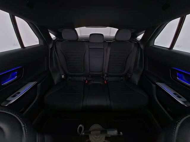 Mercedes-Benz GLC-KLASSE Coupé 300 e 4MATIC AMG Plug-In Hybride AMG Line | Night Pakket | Trekhaak | Panorama Schuif-Kanteldak | Alarm Klasse 3 | Digital Licht. Inclusief 24 maanden MB Certified garantie voor Europa.