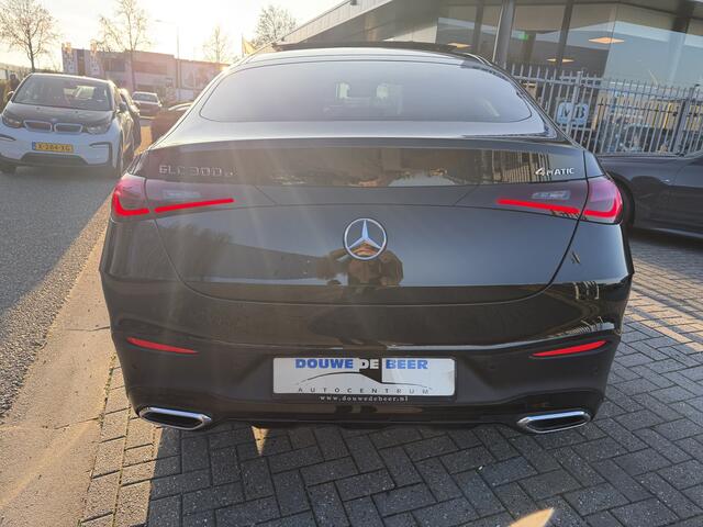 Mercedes-Benz GLC-KLASSE Coupé 300e 4MATIC AMG Line Plus Pano-Dak | Trekhaak | 360-camera | Keyless | Excl. Leer