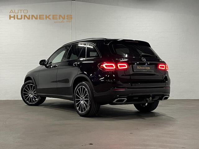 Mercedes-Benz GLC-KLASSE 300e 4MATIC Trekhaak | Burmester | Open Dak | Adaptieve cruise | Stoelverwarming | Memory | 360 camera