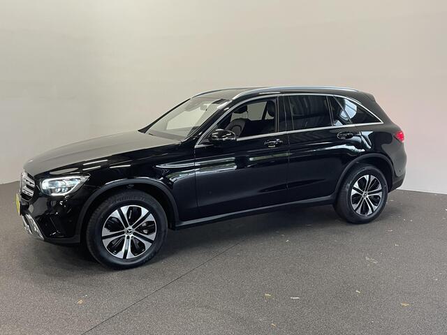 Mercedes-Benz GLC-KLASSE 300e 4MATIC 320pk Automaat PHEV Business Solution | Climate Control | Leder | Navigatie | Apple Carplay/Android Auto | Distronic | LED | High Performance | 18" Lichtmetalen Velgen | Privacy Glass | PDC VA + 360 Camera
