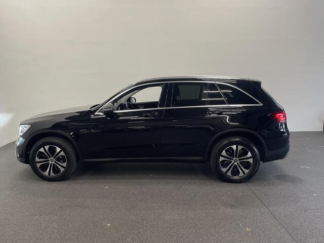 Mercedes-Benz GLC-KLASSE 300e 4MATIC 320pk Automaat PHEV Business Solution | Climate Control | Leder | Navigatie | Apple Carplay/Android Auto | Distronic | LED | High Performance | 18" Lichtmetalen Velgen | Privacy Glass | PDC VA + 360 Camera