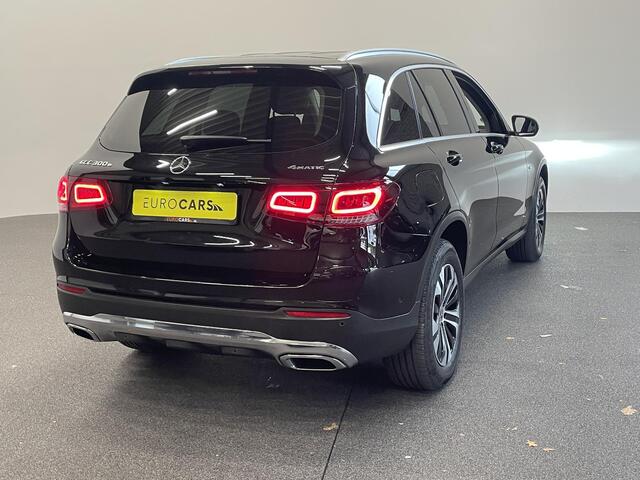 Mercedes-Benz GLC-KLASSE 300e 4MATIC 320pk Automaat PHEV Business Solution | Climate Control | Leder | Navigatie | Apple Carplay/Android Auto | Distronic | LED | High Performance | 18" Lichtmetalen Velgen | Privacy Glass | PDC VA + 360 Camera