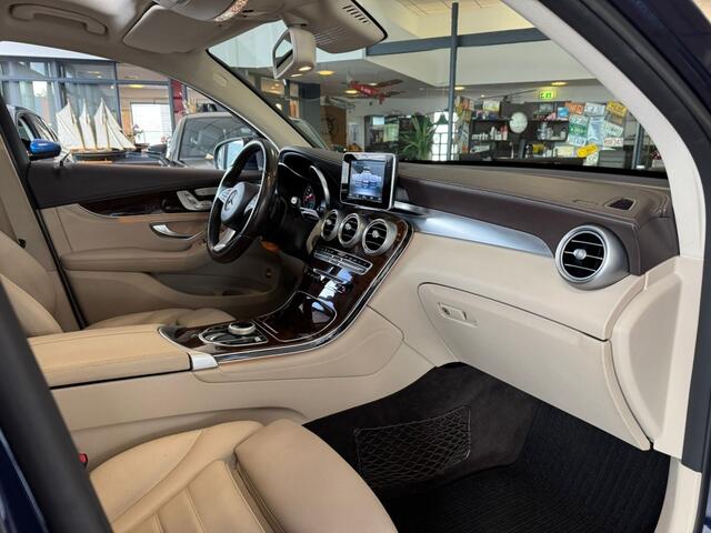 Mercedes-Benz GLC-KLASSE Coupé 250 4M. Prem Plus CARPLAY APK 8-26 100% OND. BJ 2018 !!!