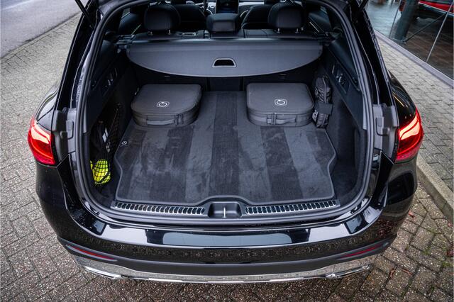 Mercedes-Benz GLC-KLASSE 400e 4MATIC Sport Edition AMG ** Panodak ** Trekhaak ** NL auto!! NP 80K ** Rijbereik tot 130km (WLTP)