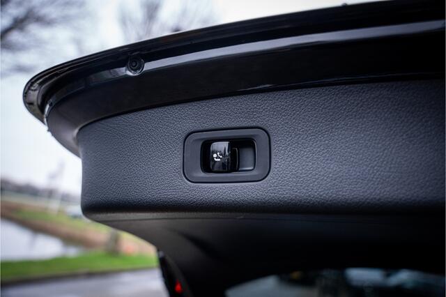 Mercedes-Benz GLC-KLASSE 400e 4MATIC Sport Edition AMG ** Panodak ** Trekhaak ** NL auto!! NP 80K ** Rijbereik tot 130km (WLTP)