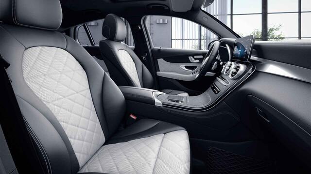 Mercedes-Benz GLC-KLASSE Coupé 200 Premium Plus | Night | Schuifdak | Burmester | Memory | Designo interieur | Trekhaak | Sfeerverlichting | 360 camera |