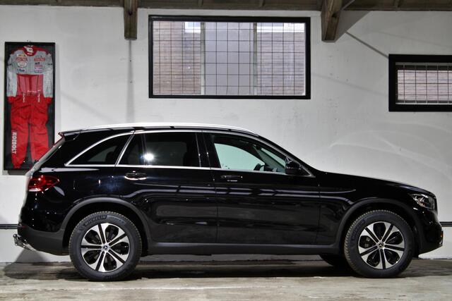 Mercedes-Benz GLC-KLASSE 300e 4MATIC Business Solution | Apple Carplay | Camera | Stoelverwarming | NL auto | BTW |